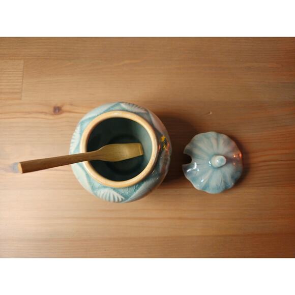 Vintage Thai Siam Celadon Crackle Glaze Jar with Lid & Spoon - Picture 5 of 7